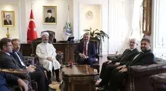 Diyanet İşleri Başkanı Ali Erbaş Edirne Valisi Yunus Sezer'i ziyaret etti