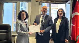 CHP'li Utku Cihan, Hopa Belediye Başkanı olarak göreve başladı