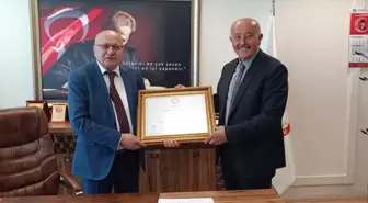 Kayseri'de MHP'den Bünyan, Özvatan ve Sarıoğlan ilçelerinde belediye başkanları mazbatalarını aldı