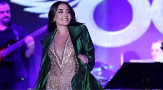 Melek Mosso: Yurdumun eşsiz şehirlerinde konser verebileceğim için mutluyum