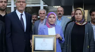 Sırrı Söylemez Muş Belediye Başkanlığına seçildi ve mazbatasını aldı