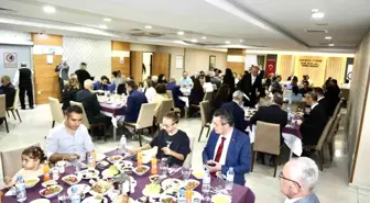 Aydın Valisi ve İl Emniyet Müdürü Şehit Aileleri ve Gazilerle İftar Yaptı