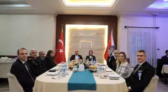 Ağrı Valisi Mustafa Koç, Polis Haftası dolayısıyla polislerle iftar yaptı