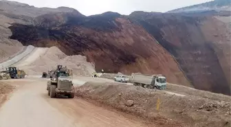 İliç'teki maden felaketinde heyelan altında kalan 9 işçiden 1'inin cansız bedenine ulaşıldı