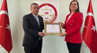 Veysi Şahin, Midyat Belediye Başkanı olarak mazbatasını aldı