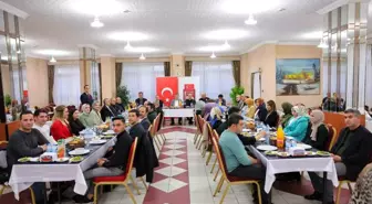 Bayburt Valisi Mustafa Eldivan, Valilik çalışanları ile iftar sofrasında bir araya geldi