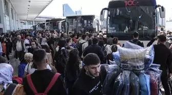 Ankara AŞTİ'de Bayram Yoğunluğu