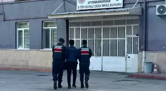 Afyonkarahisar'da Hırsızlık ve Firar Suçundan Aranan Şahıs Yakalandı