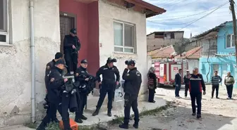 Burdur'da Şizofreni Hastası Etrafa Ateş Açtı: 1 Polis Yaralı