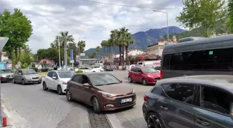 Fethiye'de Bayram Tatili Trafik Yoğunluğu