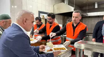 MAGİNDER, Turgut Özal Tıp Merkezi'ndeki Hasta Yakınlarına İftar Yemeği Verdi