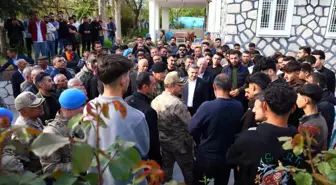 Şırnak Valisi Cevdet Atay, Çalışkan beldesinde vatandaşlar ve askeri birlikleri ziyaret etti