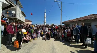 Bursa'da Adak Geleneği: Çocuklara Bayram Hediyeleri