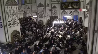 Bursa'da Binlerce Vatandaş Bayram Namazı İçin Camilere Akın Etti