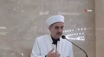 Kars'ta Bayram Namazında Camiler Doldu Taştı