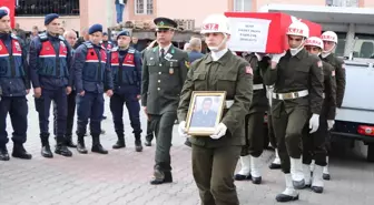 Pençe-Kilit Operasyonu Şehidi Hikmet Aslan Toprağa Verildi