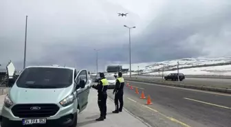 Kayseri'de Ramazan Bayramı trafik denetimi dronlarla yapıldı