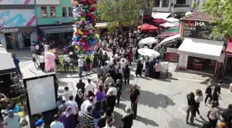 Edirne'de metrelerce uzayan tava ciğer kuyruğu böyle görüntülendi