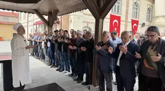 Gümüşhane'de Filistin ve Doğu Türkistan için gıyabi cenaze namazı kılındı