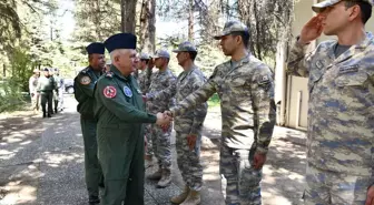 Hava Kuvvetleri Komutanı Orgeneral Ziya Cemal Kadıoğlu Birlikleri Ziyaret Etti