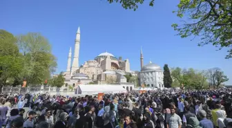 İstanbul'da Ramazan Bayramı'nda turistik bölgelerde yoğunluk