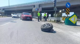 Manisa'da Otomobil Kazası: 6 Kişi Yaralandı