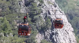 Antalya'daki facia nasıl meydana geldi? Anadolu Teleferik şirketinden 'yıldırım' iddiası