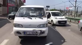 Direksiyon başında bilincini kaybetti, 3 otomobile çarptı
