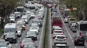 Karadeniz Sahil Yolu'nda trafik yoğunluğu