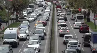Karadeniz Sahil Yolu'nda trafik yoğunluğu