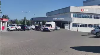 Bingöl'de minibüs ve hafif ticari araç çarpıştı: 15 yaralı