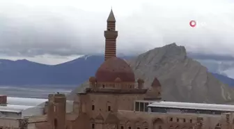 İshak Paşa Sarayı Ramazan Bayramı'nda Ziyaretçi Akınına Uğradı