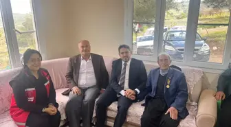 Gaziantep Aile ve Sosyal Hizmetler İl Müdürü, 92 yaşındaki Kore gazisini ziyaret etti