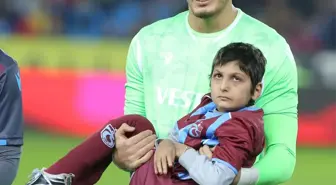 Trabzonspor'un forma tanıtımında yer alan genç kız hayatını kaybetti