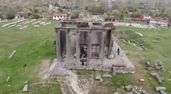 Aizanoi Antik Kenti'nde ilkbahar güzelliği