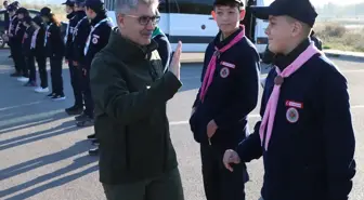 Niğde Valisi ve Çocuk İzciler Göçmen Kuşları Gözlemledi