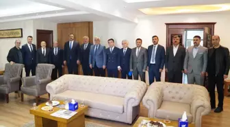 MHP Kayseri İl Başkanı Seyit Demirezen, ilçe belediye başkanları ve meclis üyeleriyle grup toplantısı gerçekleştirdi