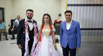 Bilecik Valisi Şefik Aygöl, Hatice ve Furkan çiftinin düğününde