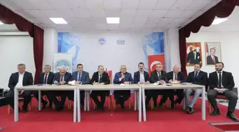 Kayseri Büyükşehir Belediye Başkanı Muhtarlarla İstişare Toplantısı Gerçekleştirdi