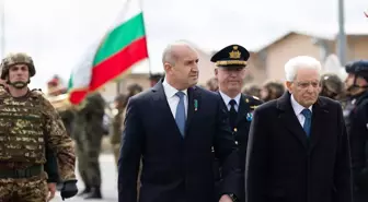 Bulgaristan Cumhurbaşkanı Radev, NATO Üssünü Ziyaret Etti