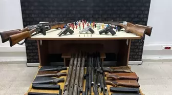 Burdur'da Ruhsatsız Tabanca ve Tüfek Bulunduran 3 Şüpheli Gözaltına Alındı