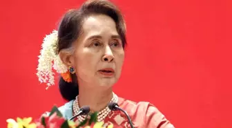 Myanmar'da devrik lider Aung San Suu Kyi ev hapsine alındı