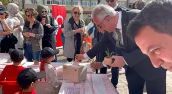 Sinop'ta Minik Öğrenciler Polislerle Anlamlı Bir Projeye İmza Attı