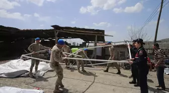 Tokat'ta depremzedelere jandarma çadır kurdu