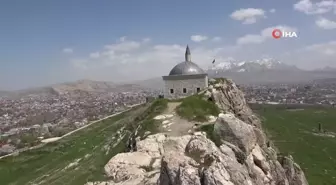 Osmanlı'nın Van'daki sembolü yeniden ibadete açıldı