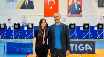 Adana Çepni Spor Kulübü Sporcusu Ecrin Buse Dural Türkiye Dart Şampiyonası'nda Üçüncü Oldu