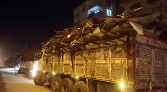 Adıyaman'da Hurda Yüklü Tırlara Cezai İşlem Uygulandı