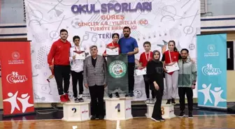 Hakkari Sporcuları Okul Sporları Kadınlar Güreş Türkiye Şampiyonasında Büyük Başarı Elde Etti