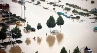 İran'da sel felaketinde 10 kişi hayatını kaybetti