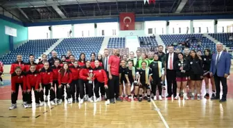 DPÜ Salon Futbolu Takımları Şampiyon Oldu